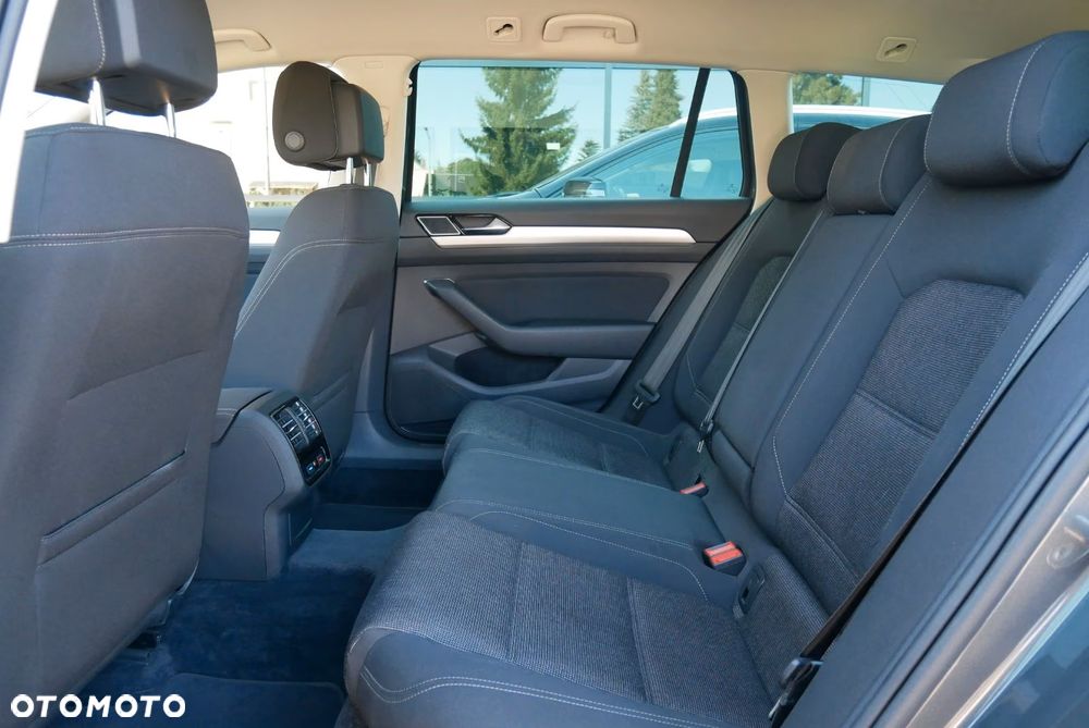 Volkswagen Passat 2.0 TDI (BlueMotion Technology) Comfortline - 11
