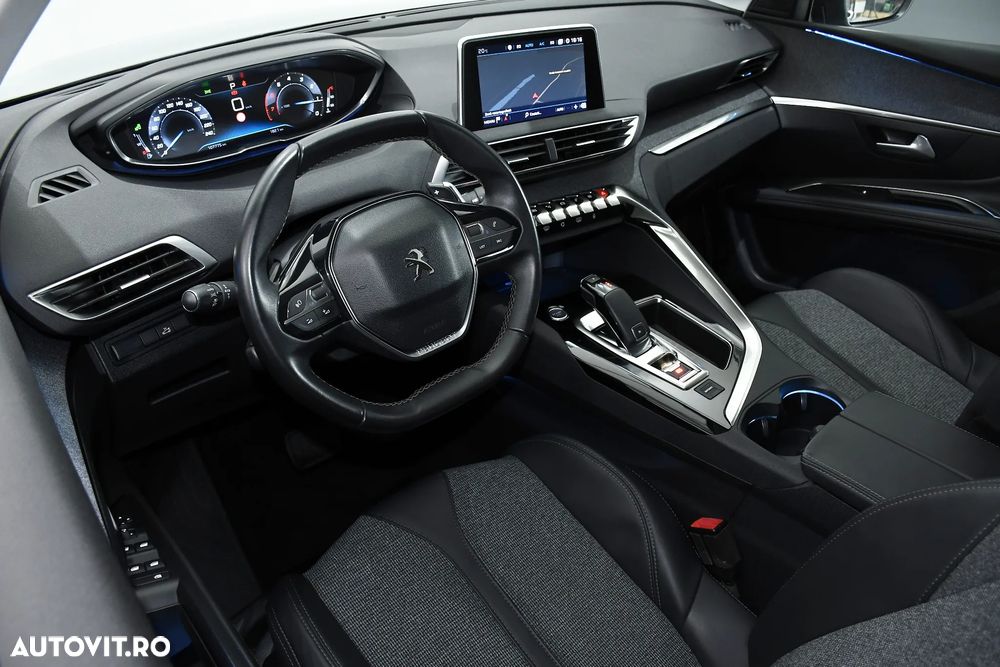 Peugeot 3008 PureTech 130 Stop & Start GPF EAT8 Allure - 13