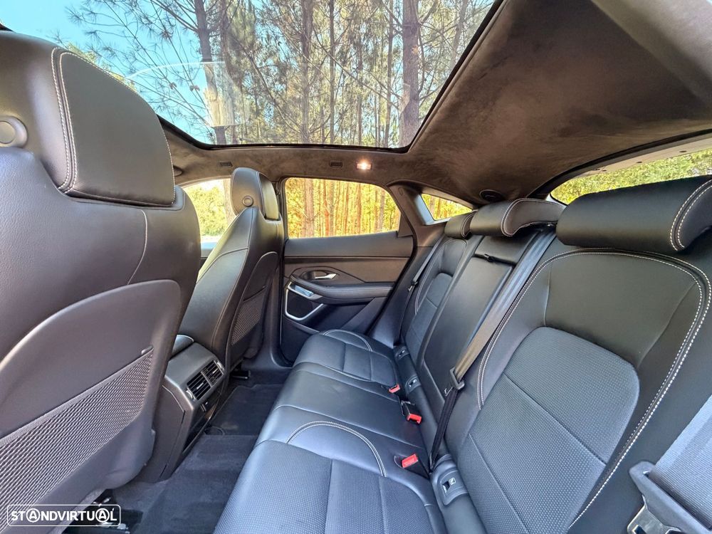 Jaguar E-Pace 1.5 P300e R-Dynamic SE AWD Aut. - 16