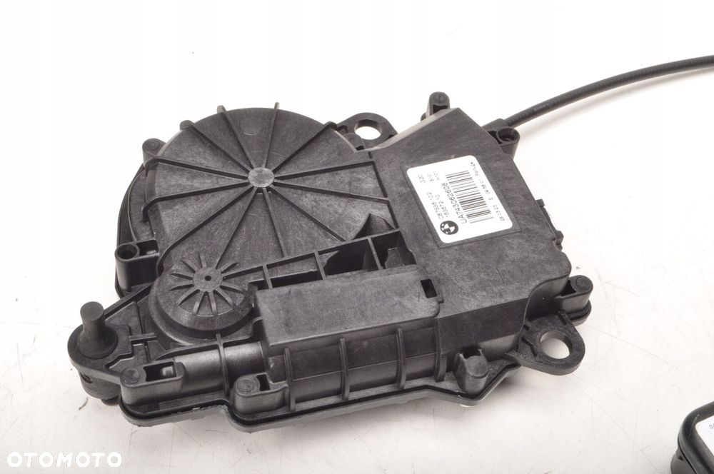 BMW I4 G26 ZAMEK BAGAŻNIKA KLAPY 9851910  7430626 - 4
