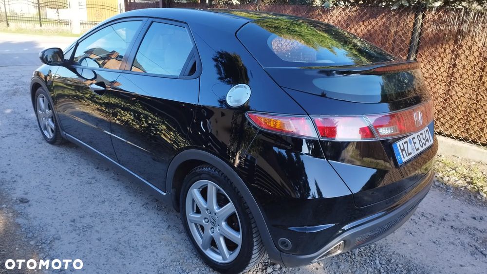 Honda Civic 1.8 Executive NAVI - 7