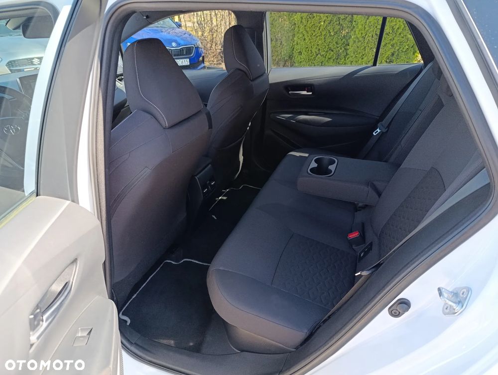 Toyota Corolla 1.8 Hybrid Comfort - 16