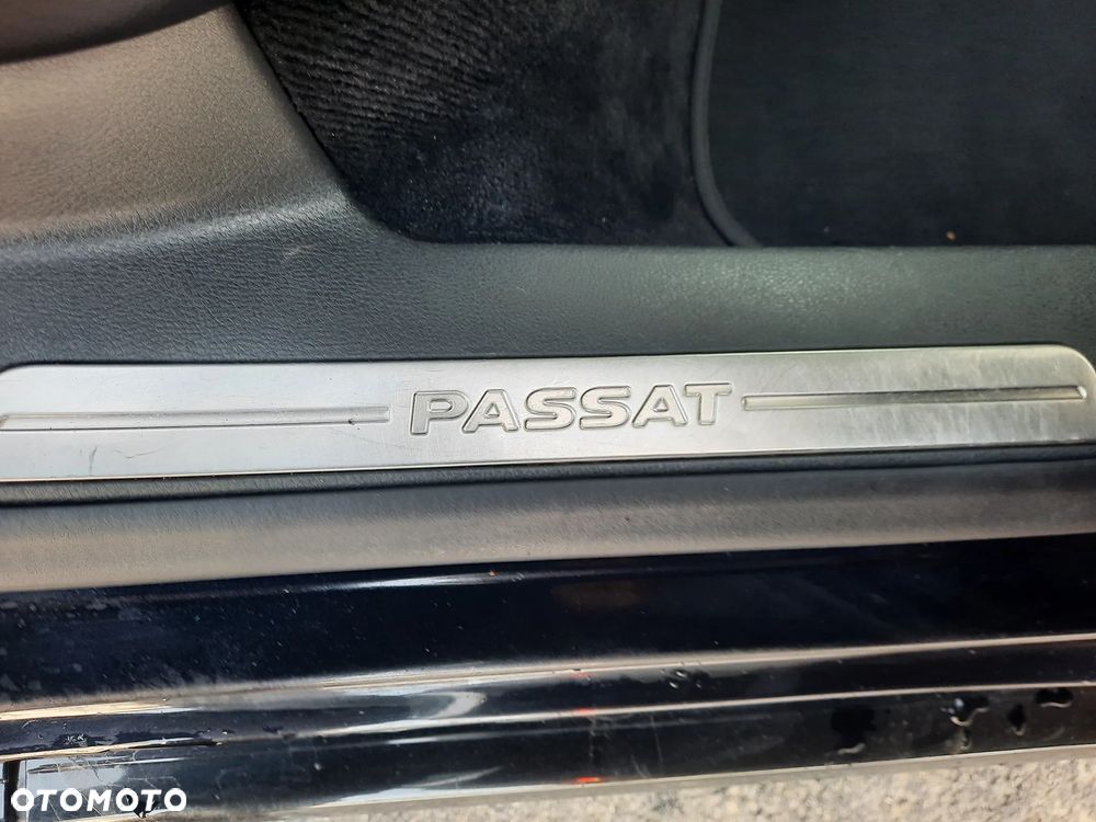 Volkswagen Passat 2.0 TDI DSG BlueMotion Technology Highline - 16