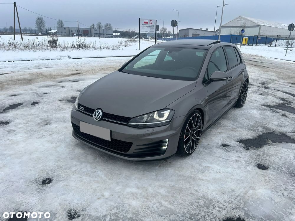 Volkswagen Golf - 7