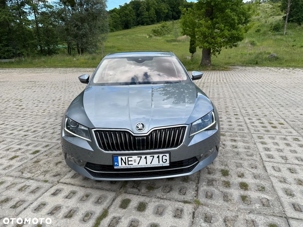 Skoda Superb 2.0 TDI L&K DSG - 2