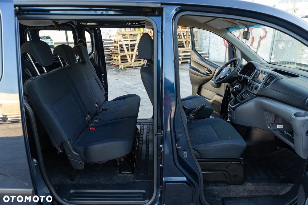 Nissan NV200 - 30