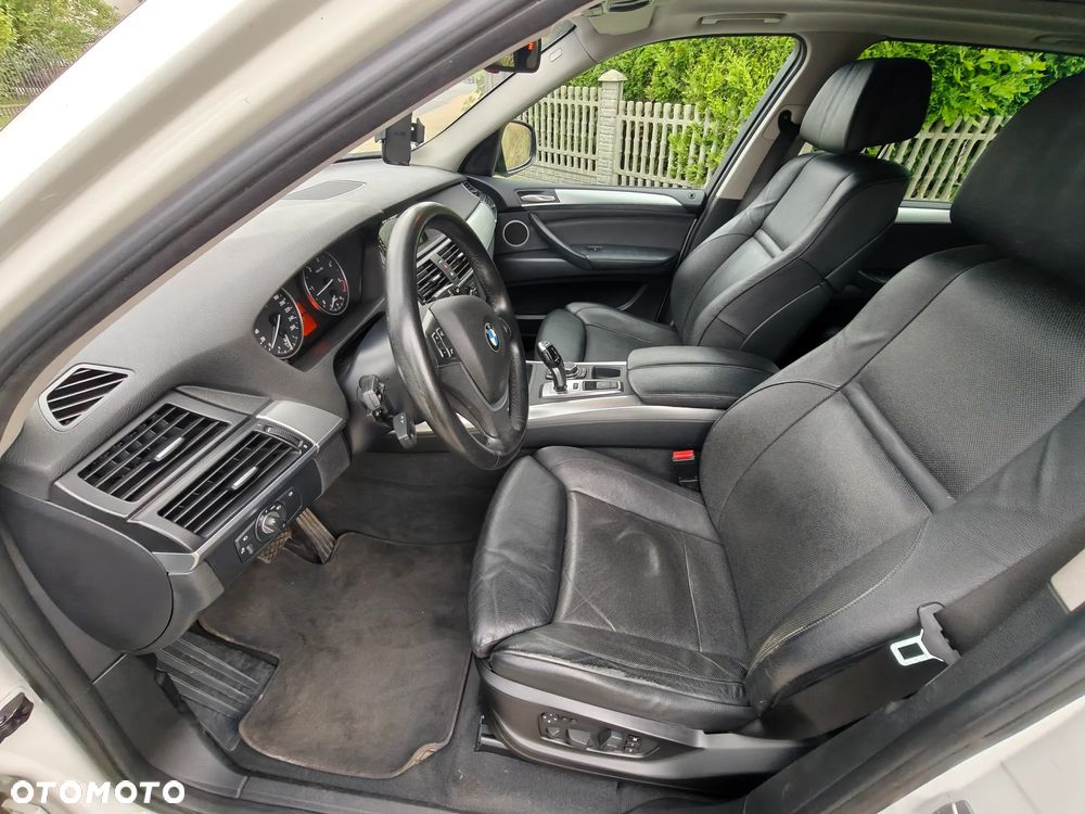 BMW X5 xDrive40d - 13