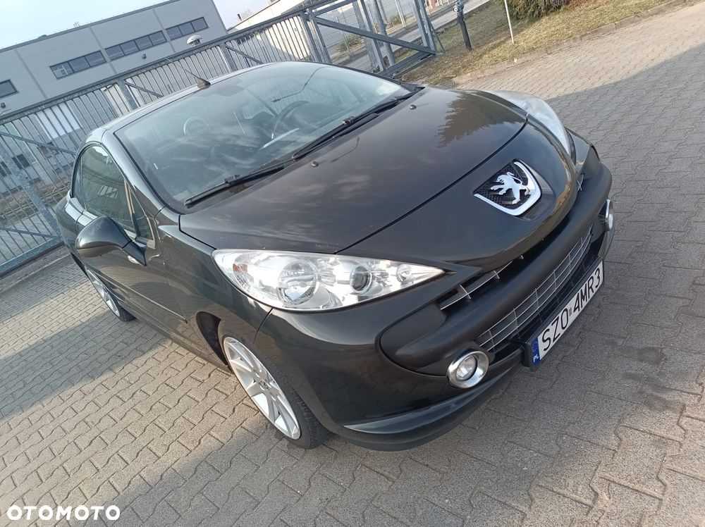 Peugeot 207 CC 120 VTi Roland Garros - 2
