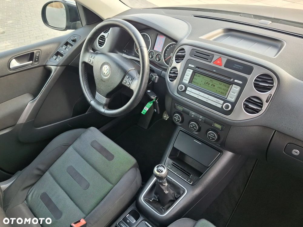 Volkswagen Tiguan 2.0 TDI DPF 4Motion Sport & Style - 26