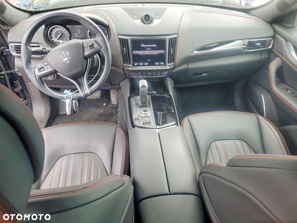 Maserati Levante - 8