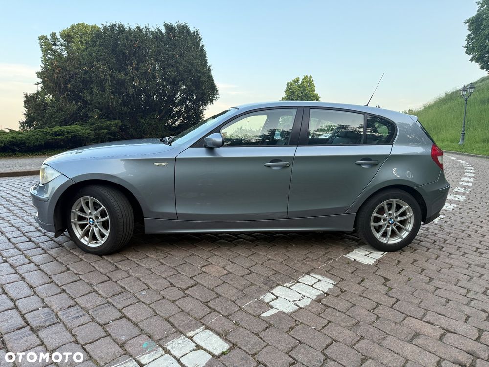 BMW Seria 1 118i - 4