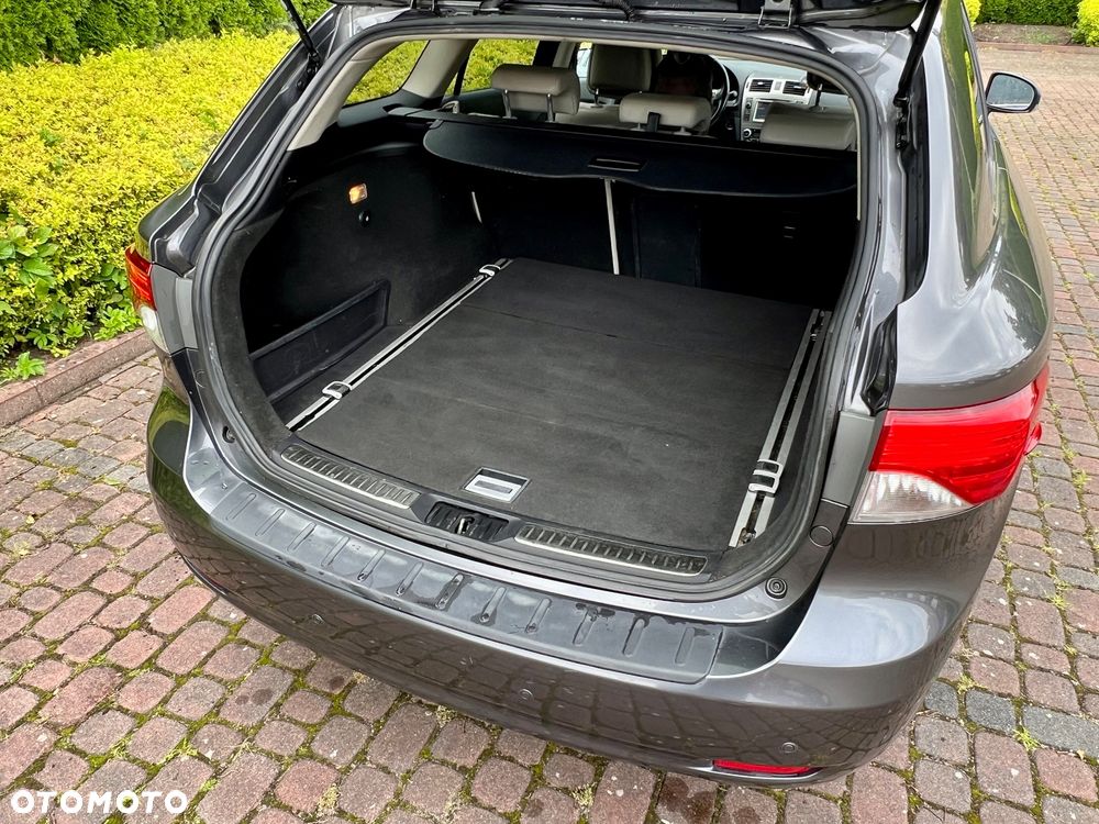 Toyota Avensis 2.2 D-CAT Prestige NAVI - 13