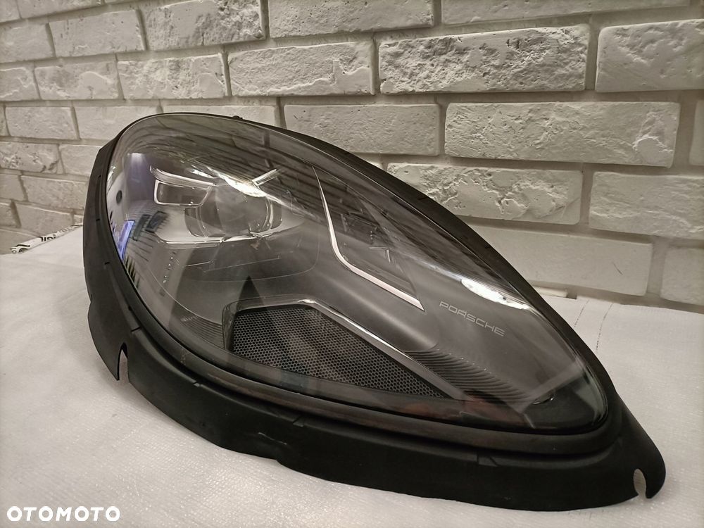 porsche macan prawy full led 95b941010 - 8
