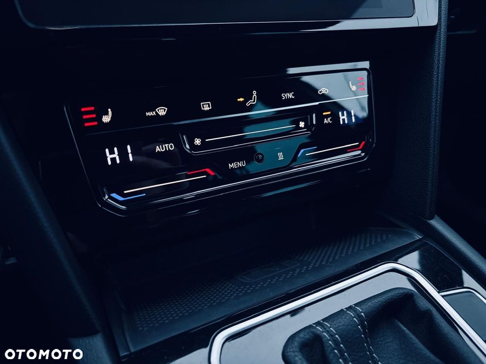 Volkswagen Passat - 34