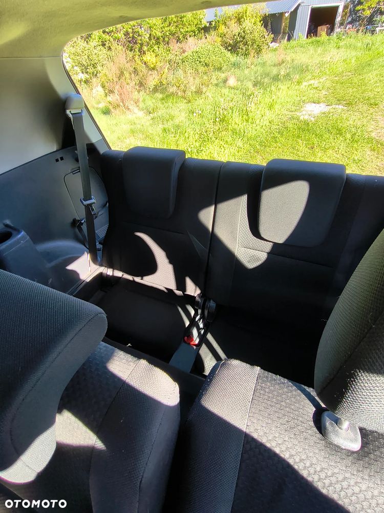 Toyota Corolla Verso 2.0 D-4D Sol 7os - 30