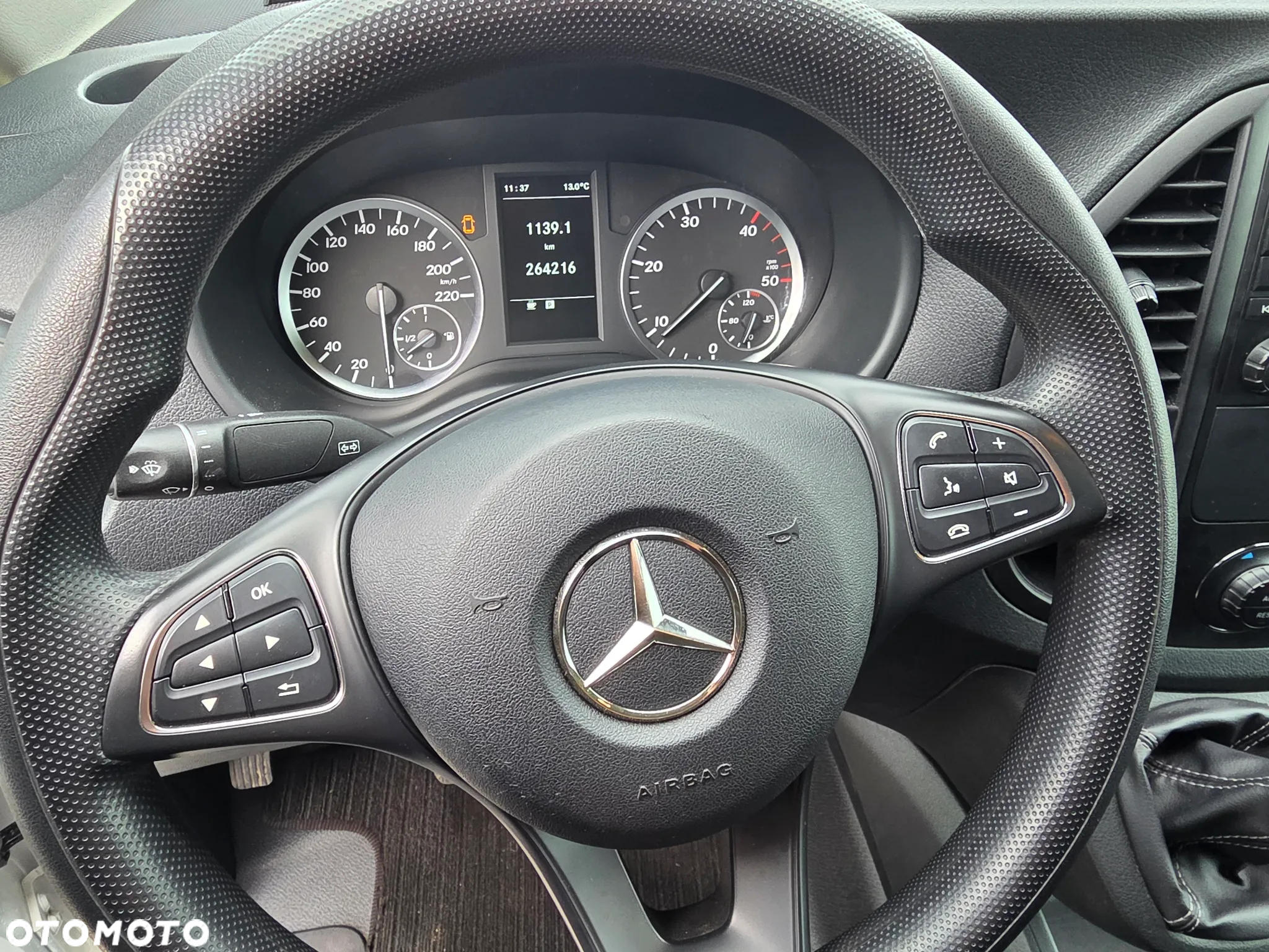 Mercedes-Benz Vito - 11