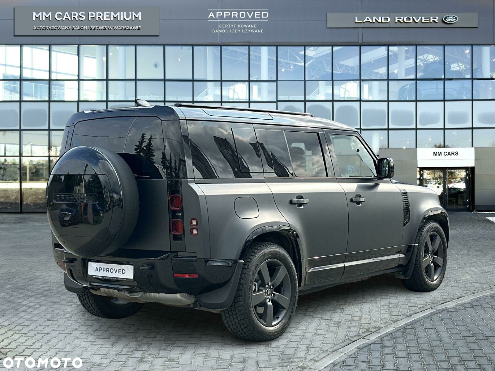 Land Rover Defender - 5