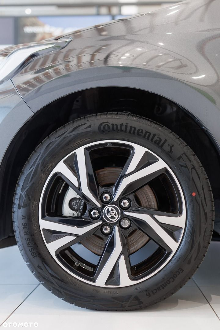 Toyota Yaris - 16