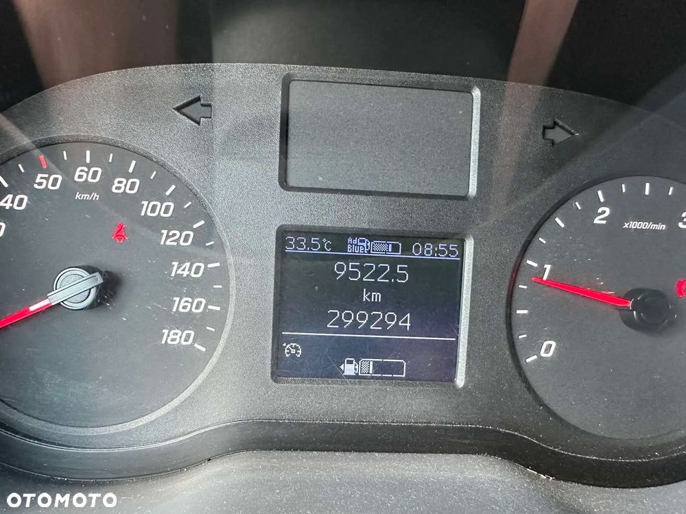 Mercedes-Benz Sprinter 319 - 8