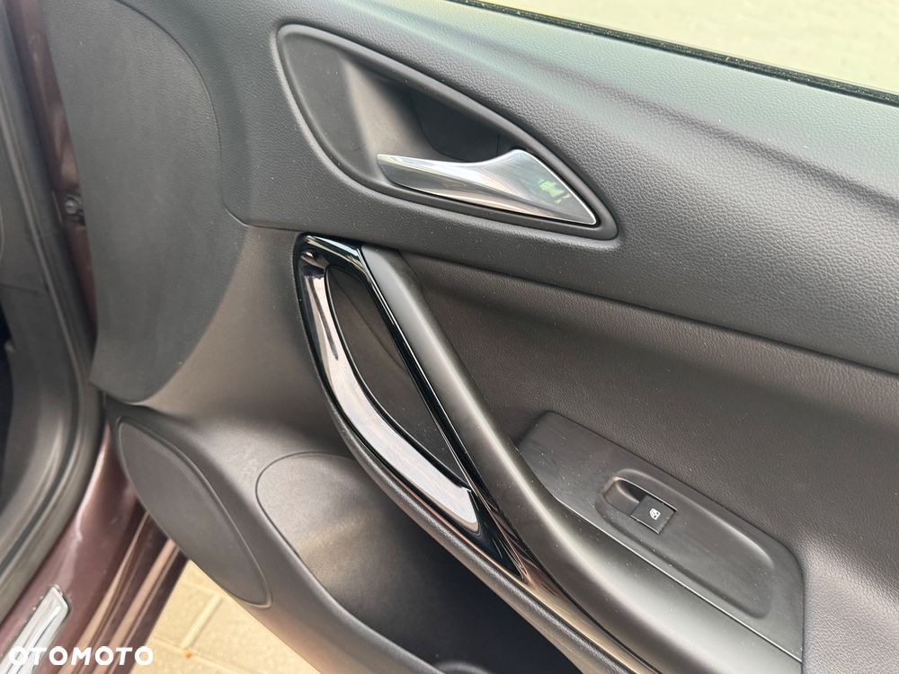 Opel Astra 1.4 Turbo Innovation - 37