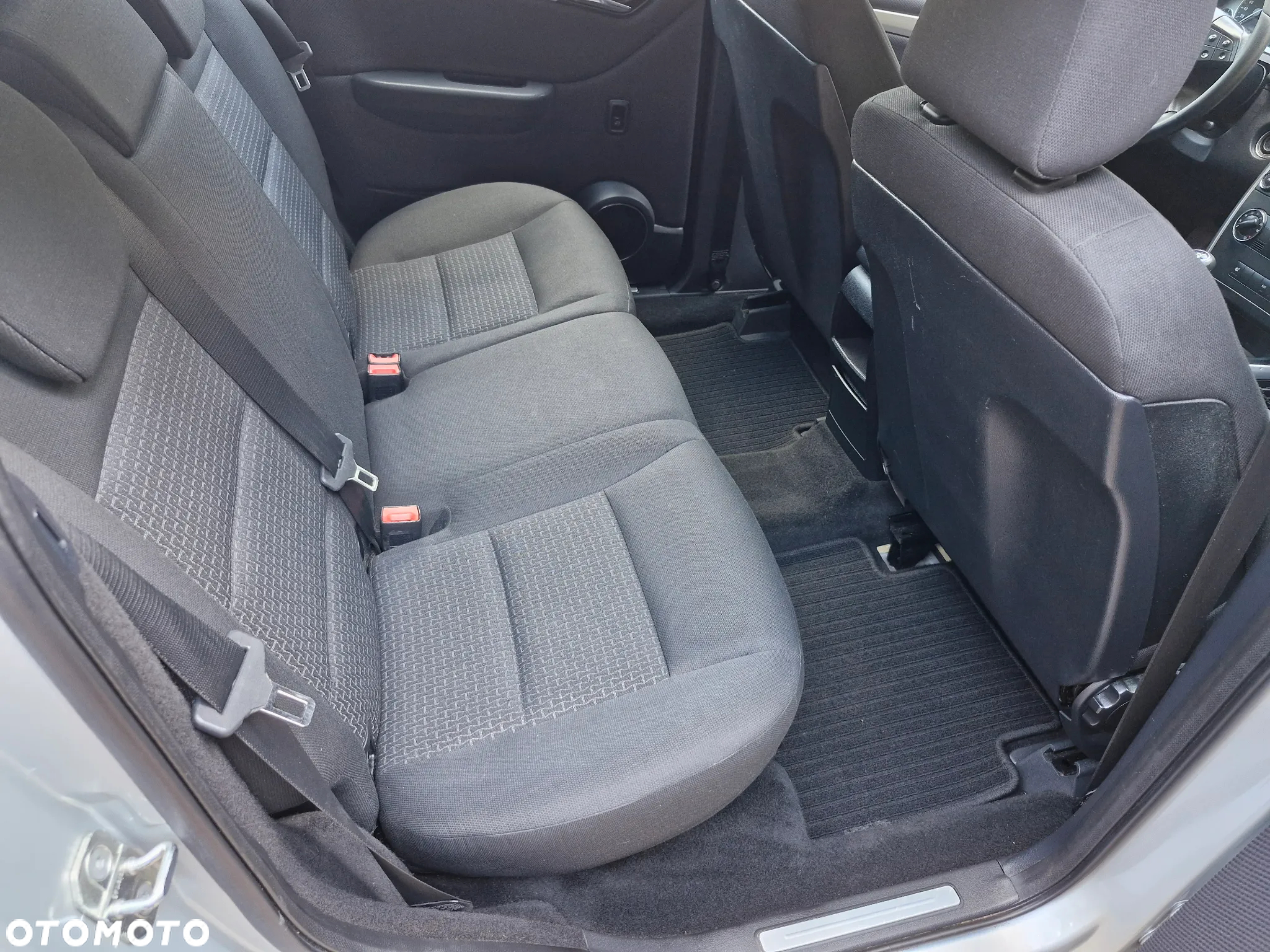 Mercedes-Benz Klasa B 180 BlueEffICIENCY - 8
