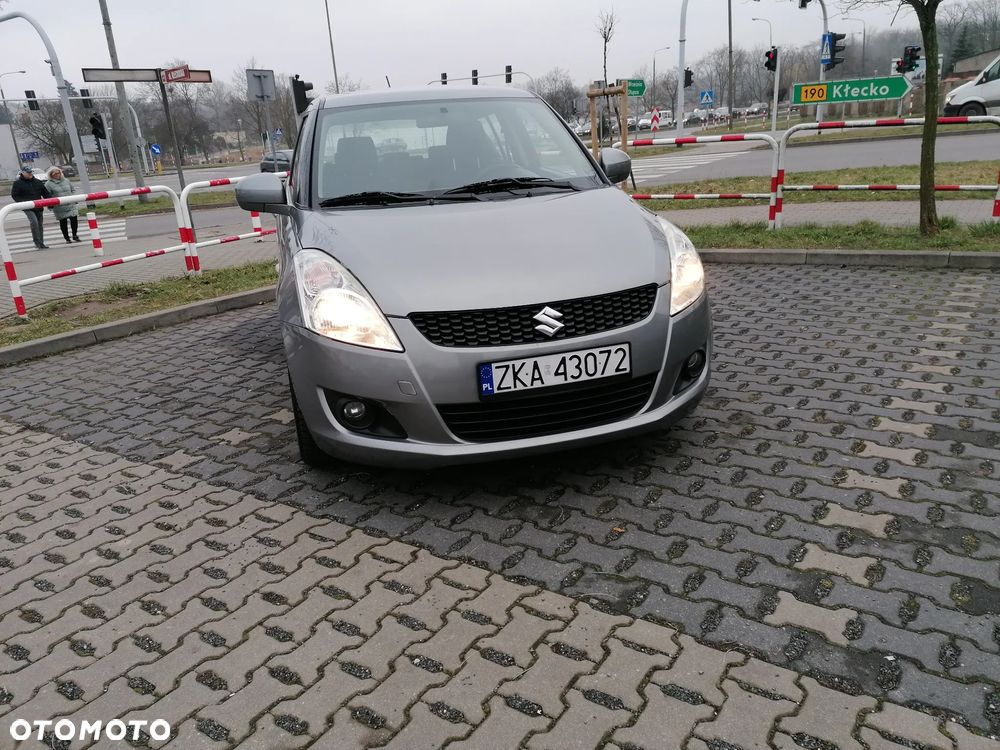Suzuki Swift - 3
