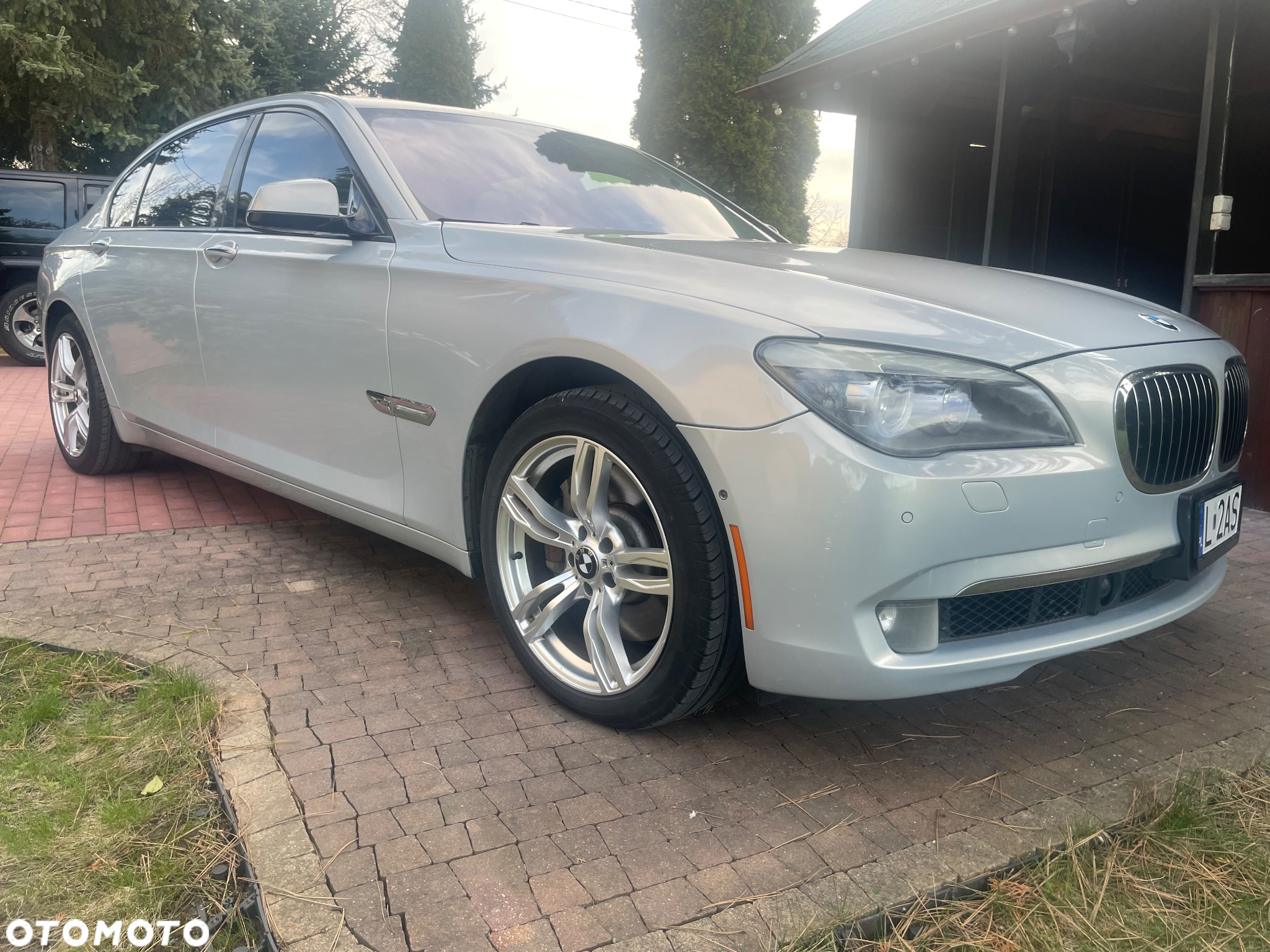 BMW Seria 7 750i L xDrive - 2