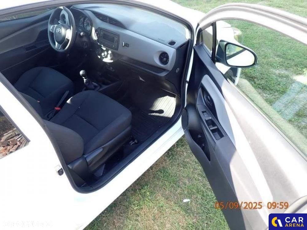 Toyota Yaris 1.5 Active - 17