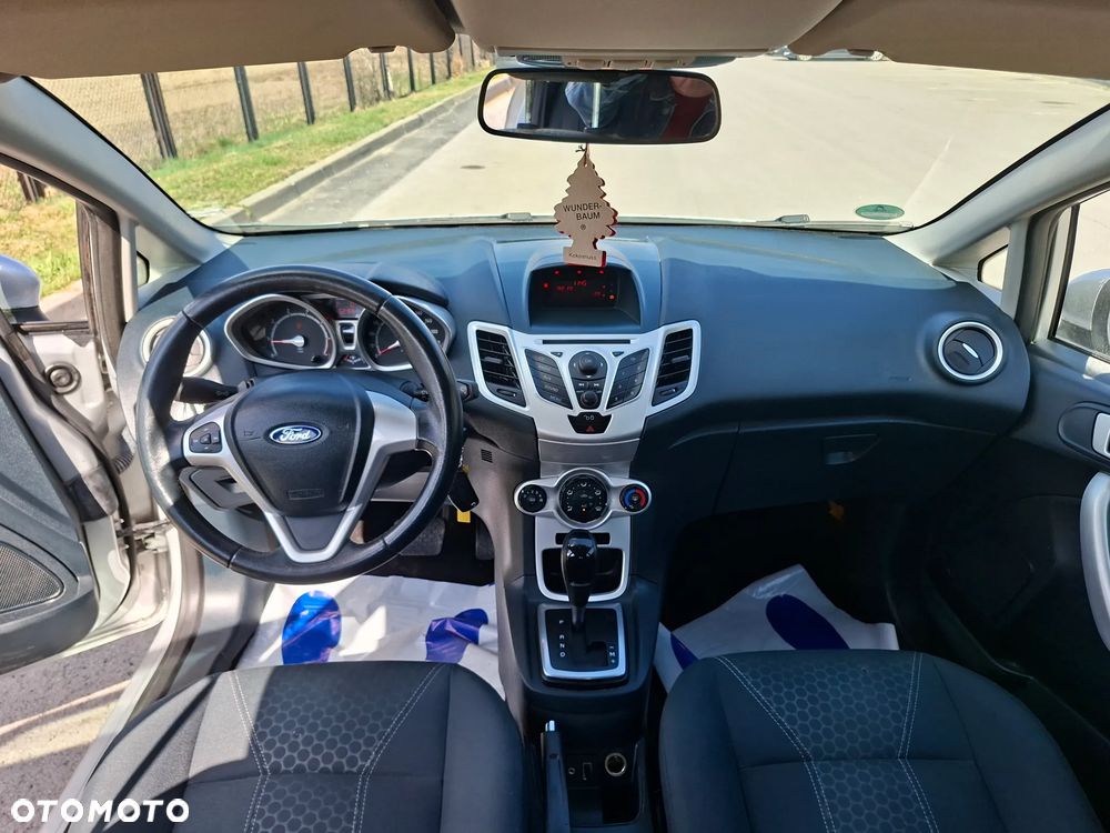 Ford Fiesta 1.4 Autom Trend - 21