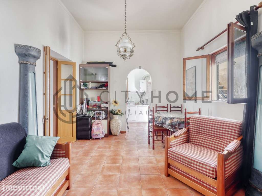Prédio com 2 apartamentos T2 e T3 em Quarteira a 10 minutos da praia - Grande imagem: 2/34