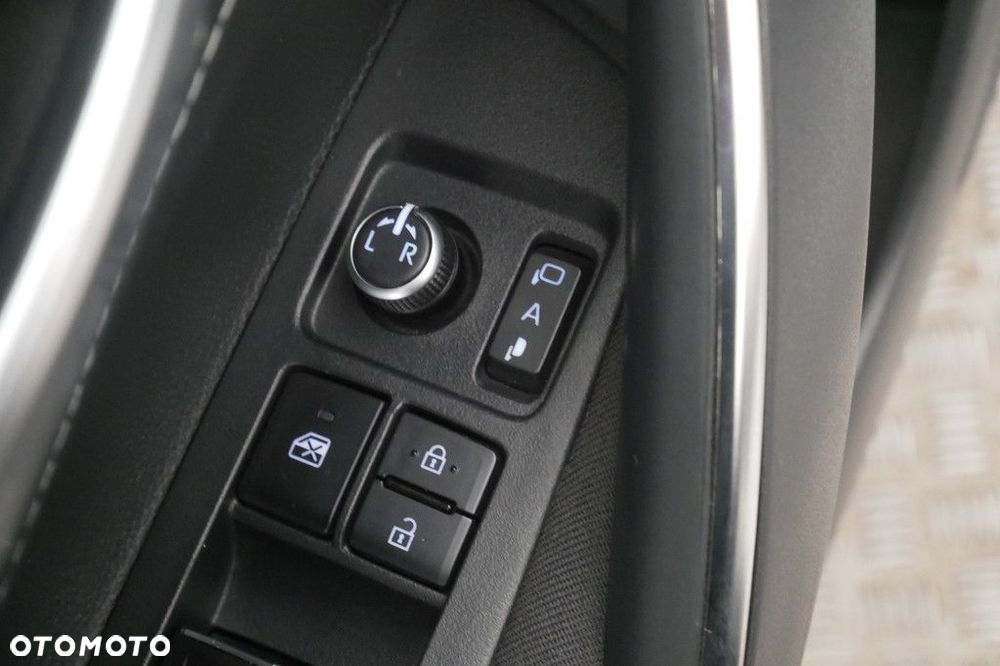 Toyota Corolla 1.8 Hybrid Comfort - 28
