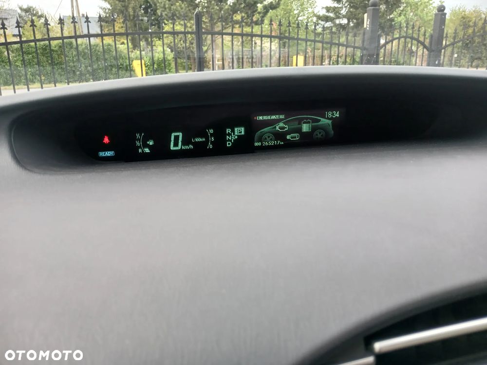 Toyota Prius - 27