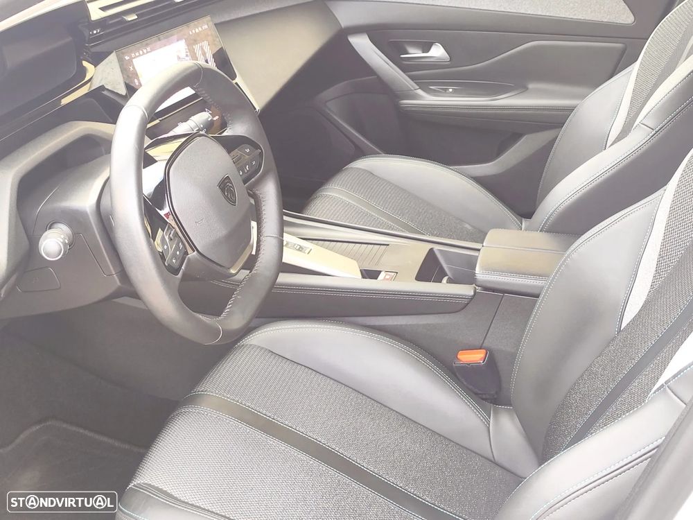 Peugeot 308 SW BlueHDi 130 EAT8 Allure - 10