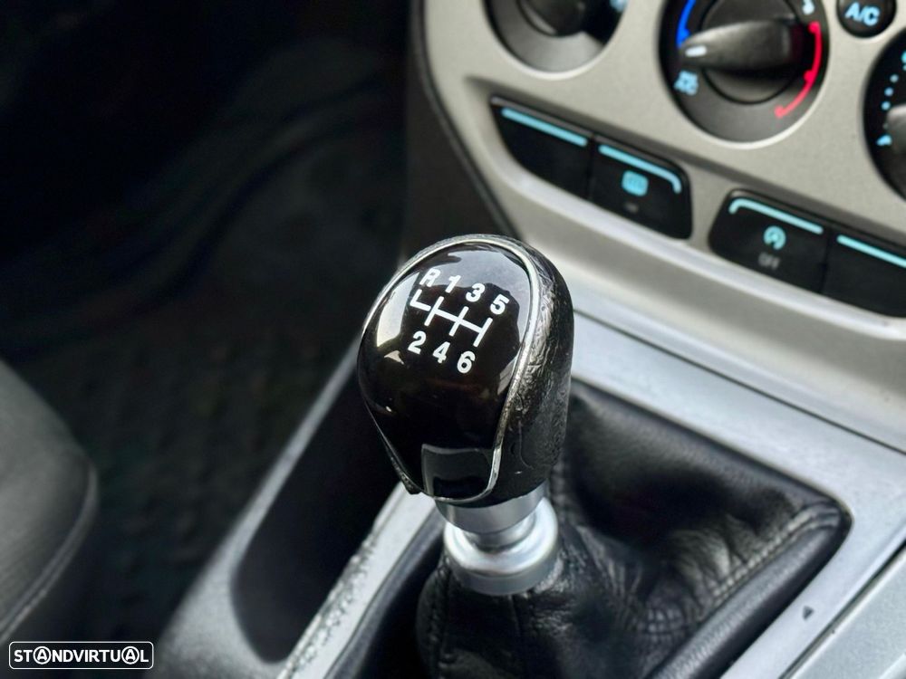 Ford Focus SW 1.6 TDCi Titanium - 31