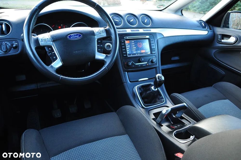 Ford S-Max 2.0 TDCi DPF Titanium - 38