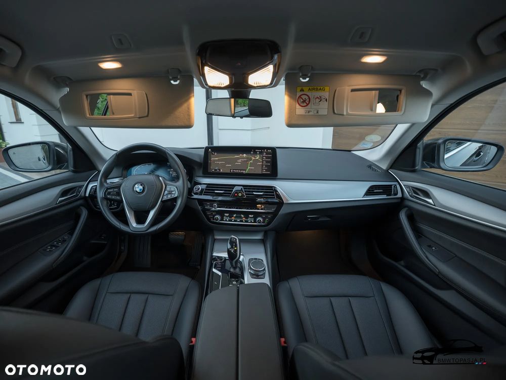 BMW Seria 5 520d - 33