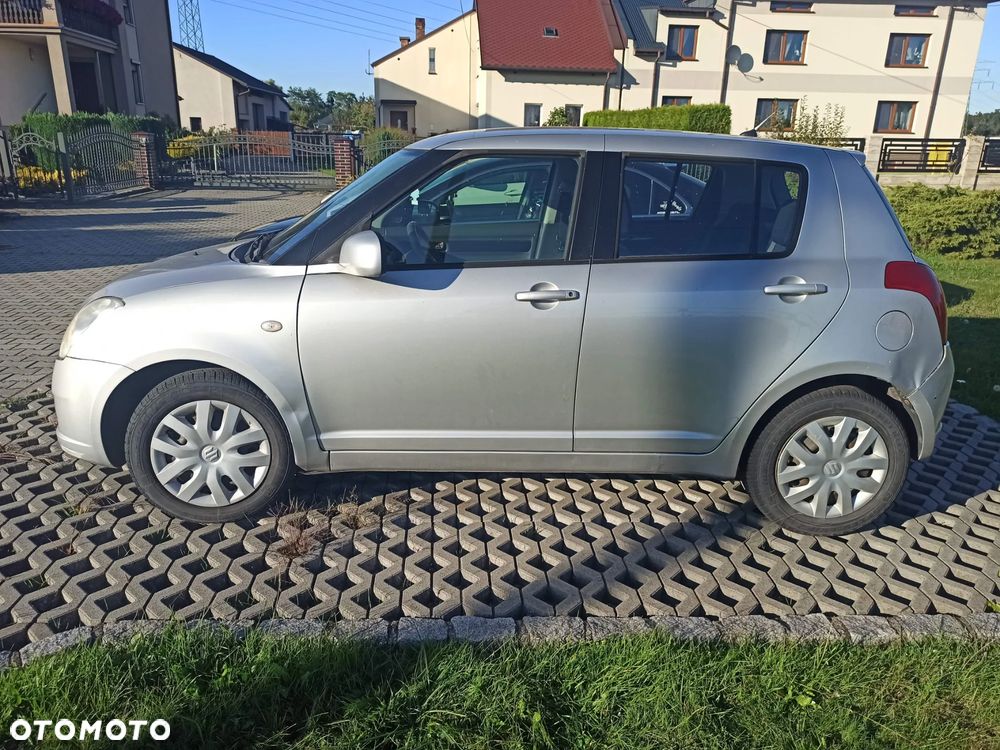 Suzuki Swift - 5