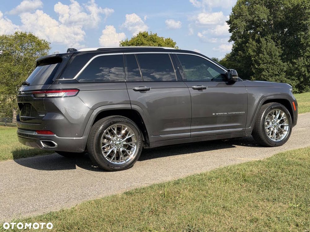 Jeep Grand Cherokee - 4