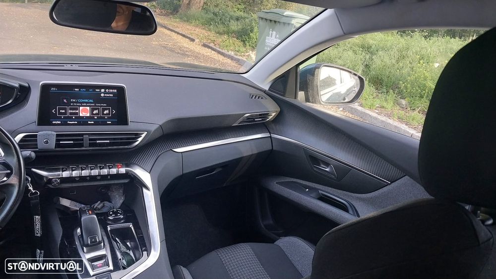 Peugeot 5008 BlueHDI 130 EAT8 Allure Business-Pack - 26