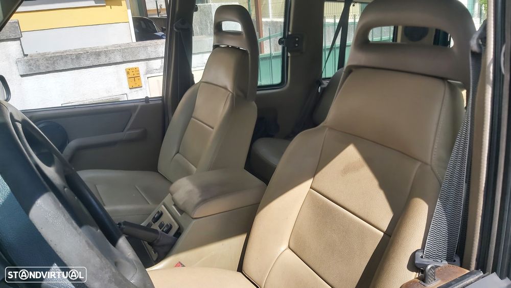 Land Rover Discovery 2.5 TDi - 8