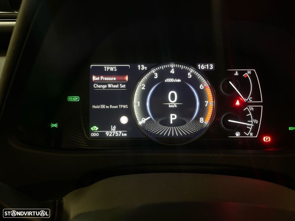 Lexus UX 250h Special Edition (LCA) - 22