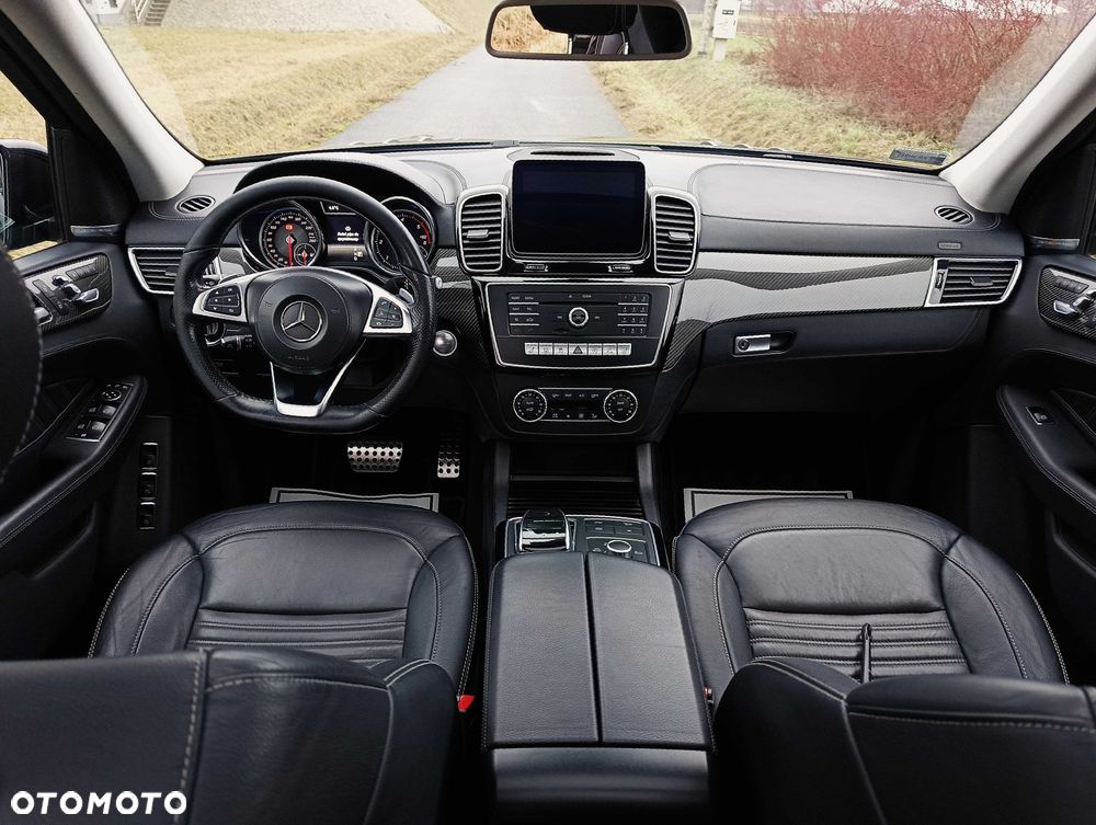 Mercedes-Benz GLS - 7