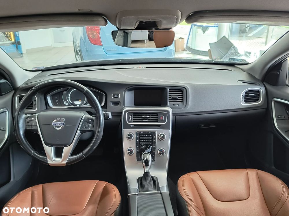 Volvo S60 - 16