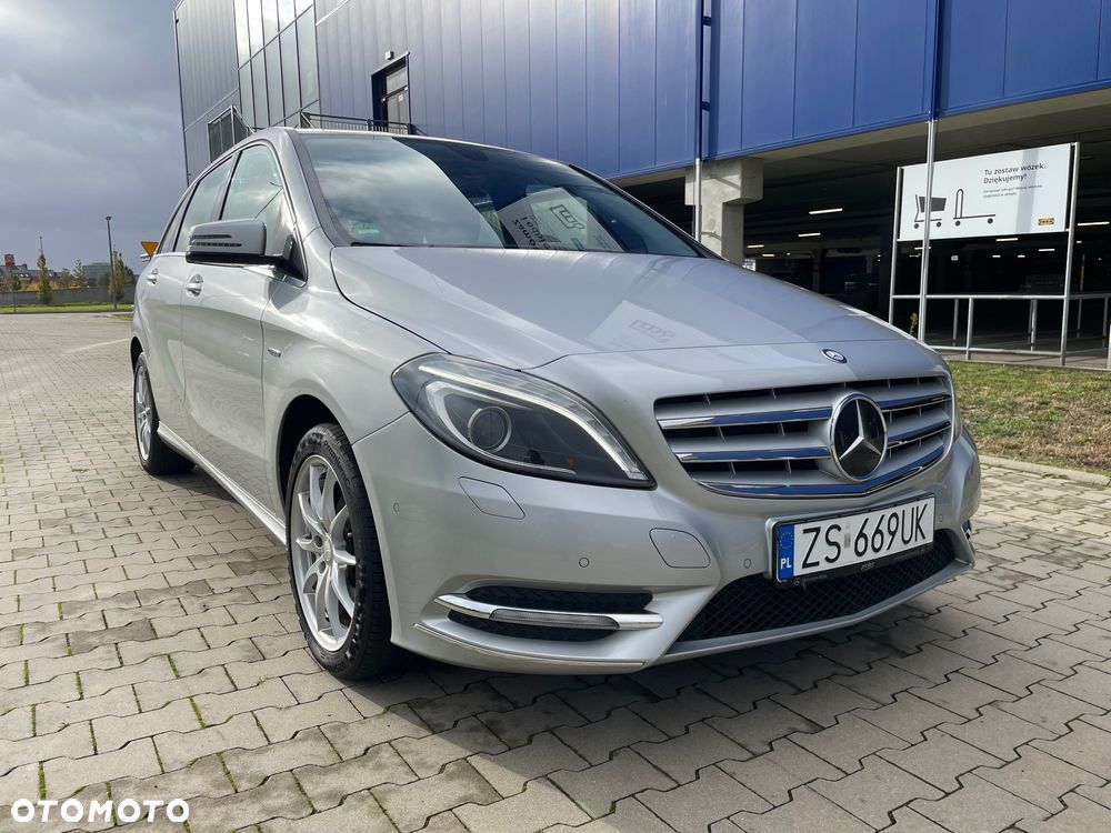 Mercedes-Benz Klasa B 180 (BlueEFFICIENCY) - 9
