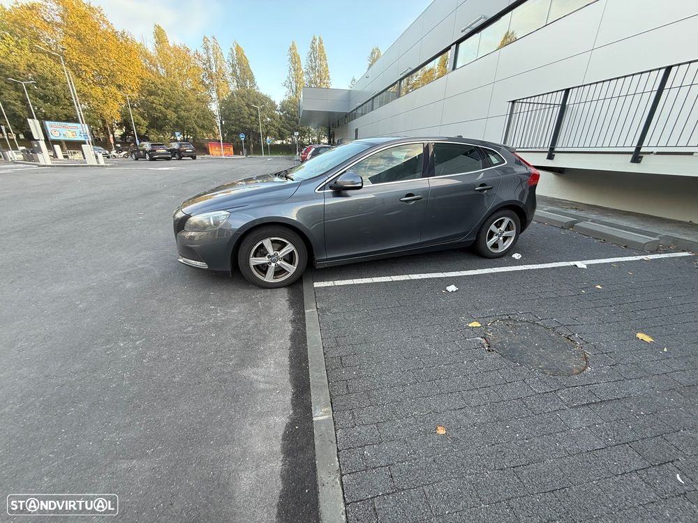 Volvo V40 1.6 D2 Eco R-Design - 2