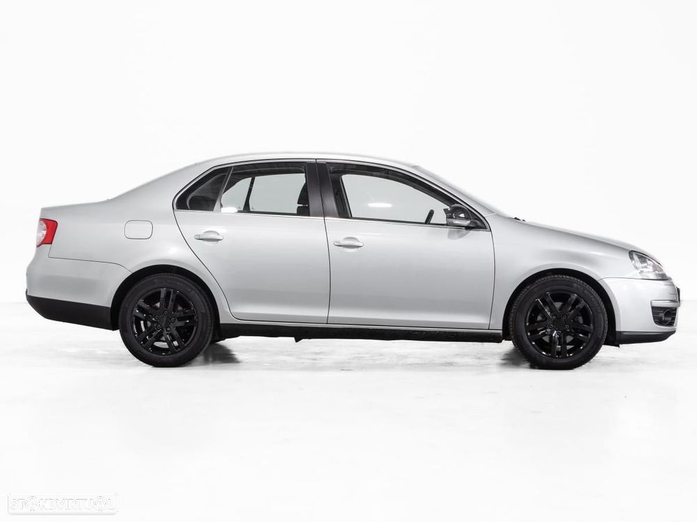 VW Jetta - 2