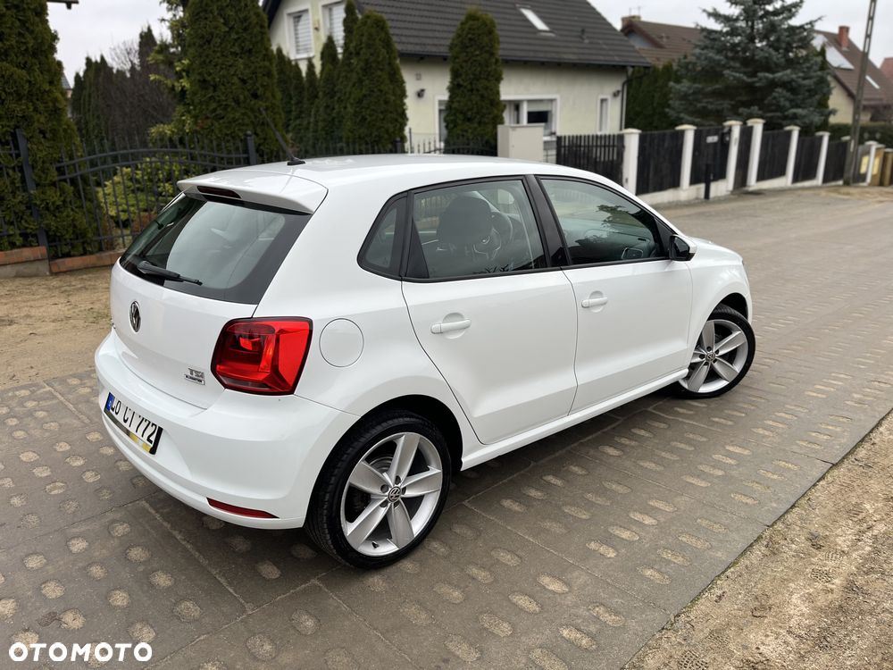 Volkswagen Polo 1.2 TSI Life - 36