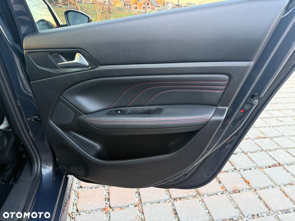 Peugeot 308 PureTech 130 GPF EAT8 Stop & Start GT Pack - 27