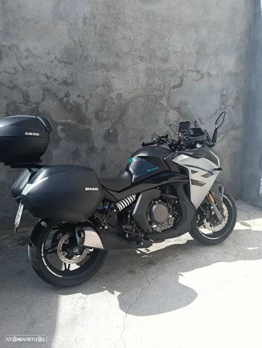 CF Moto 650GT - 7