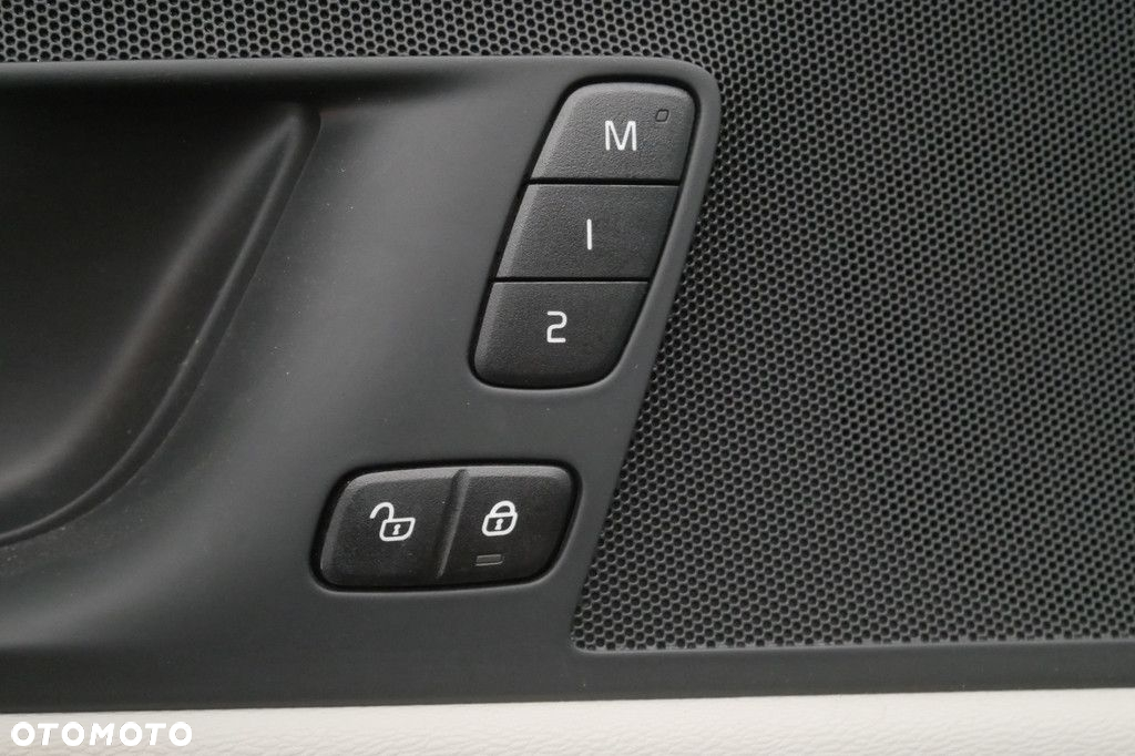 Volvo XC 60 - 29